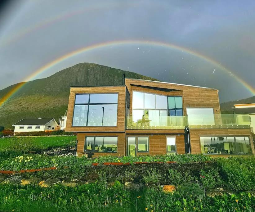 Beach Front Appartments In Design Eco-Villa Ulsteinvik Exterior foto